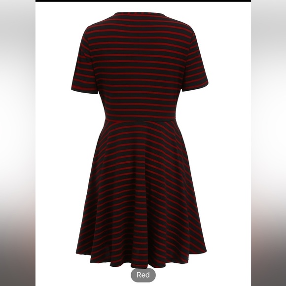 Striped Cross Cross Dress - Picture 4 of 5